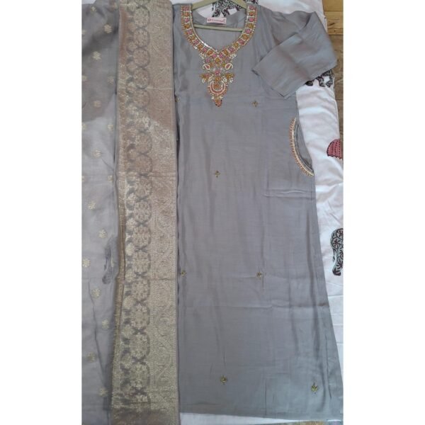 Women 3-Piece Silk Suit with side pockets and Banarasi Dupatta